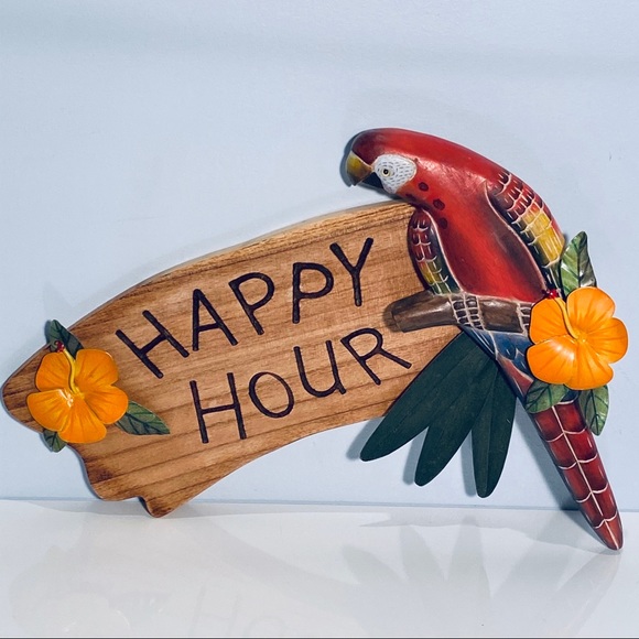 Wood WallMount Perrot Happy Hour Sign Metal détail